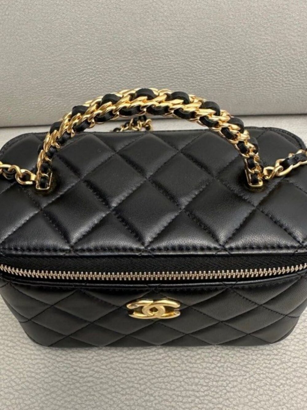 Chanel 24C Double Gold Ball Black Quilted Lambskin Chain Makeup Bag - Picture 2 of 9